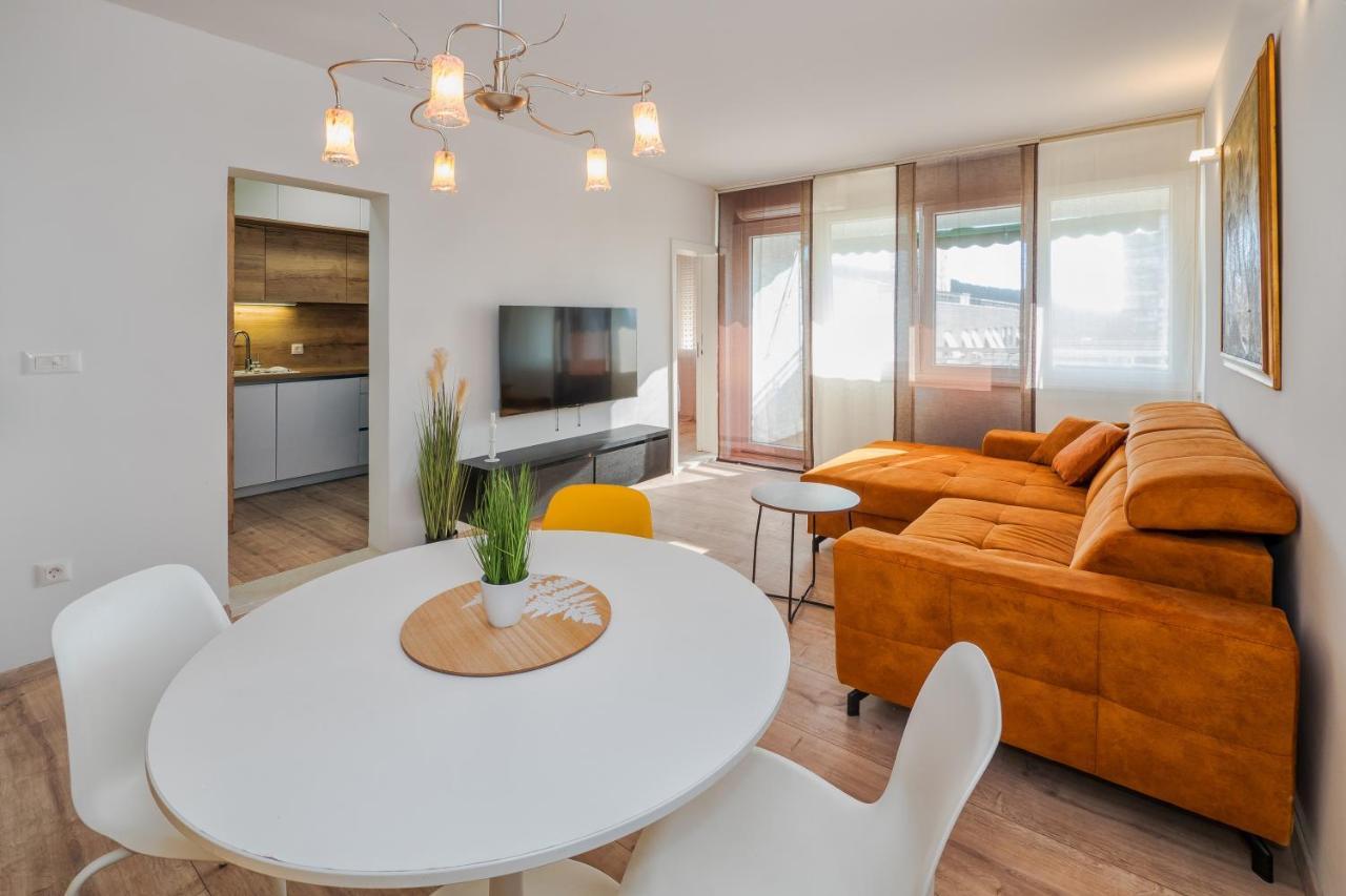3-Bedroom Sea View Apartment - Balcony, Elevator - Spinut, Split * Split