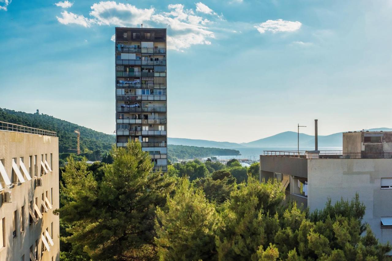 3-Bedroom Sea View Apartment - Balcony, Elevator - Spinut, Split