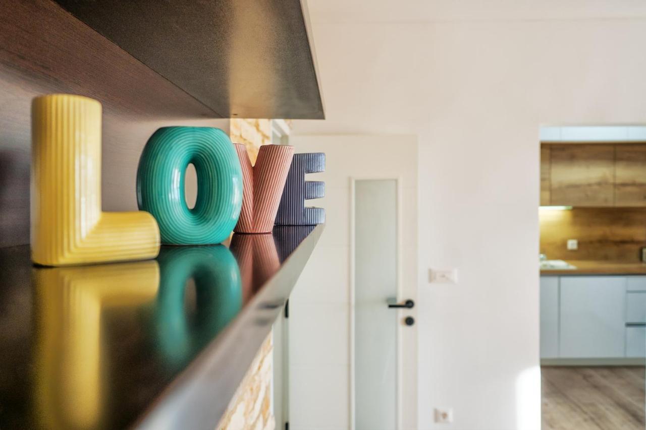 3-Bedroom Sea View Apartment - Balcony, Elevator - Spinut, Split